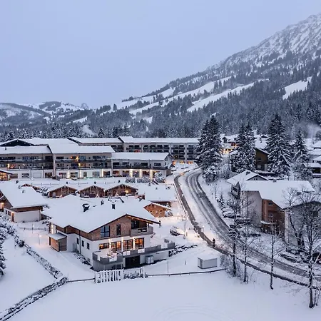 Alpin Oberjoch: Luxury Retreat With Private 4*